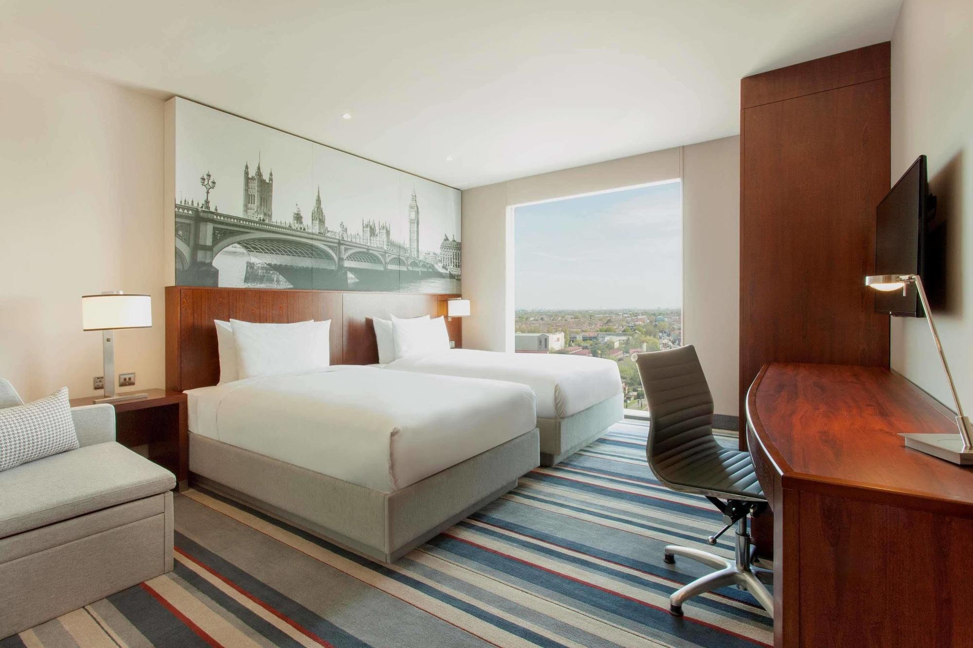 Hyatt Place West London Hayes Hayes  Exterior photo